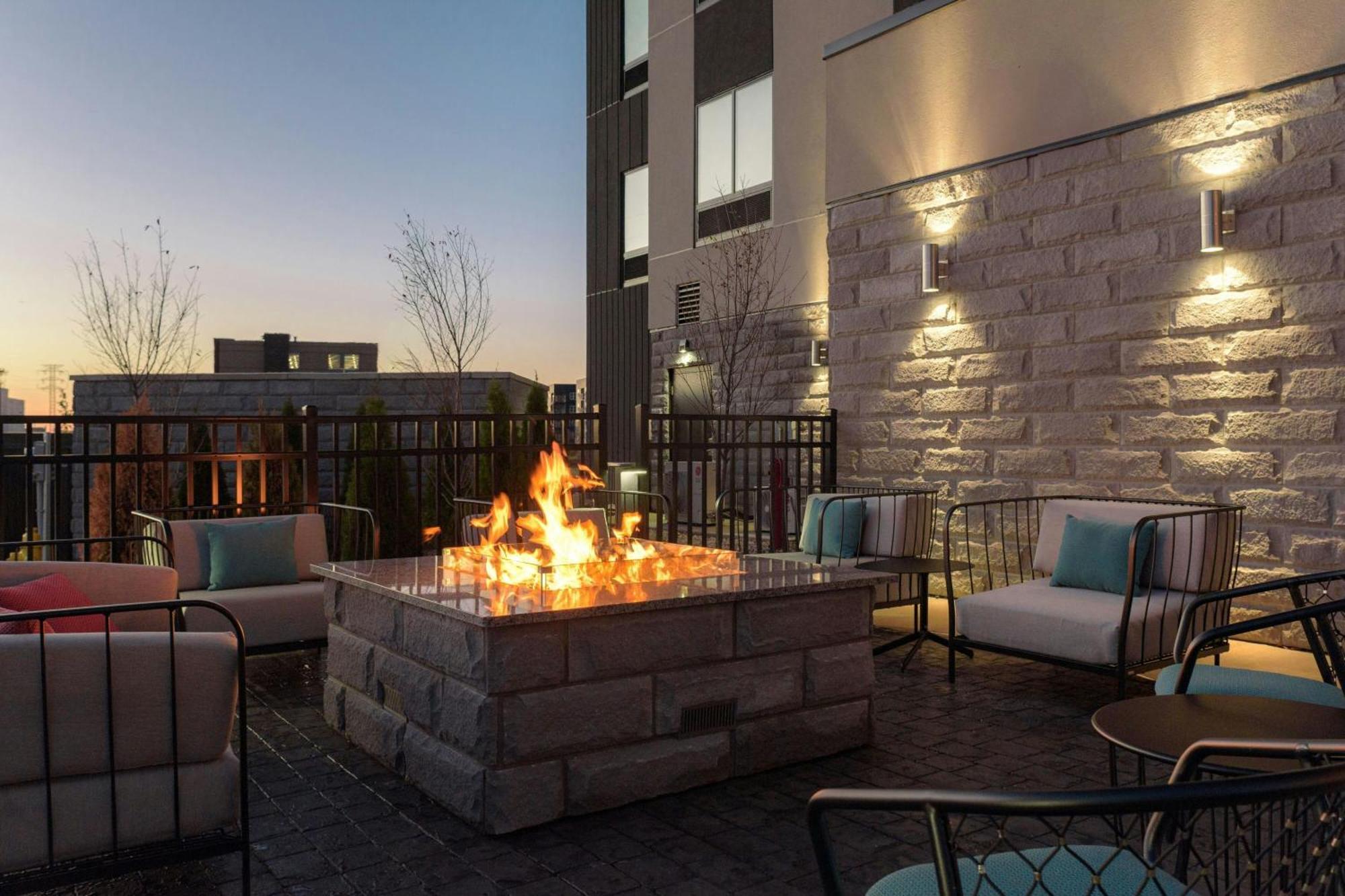 Fairfield By Marriott Inn & Suites Cincinnati Oakley Екстериор снимка