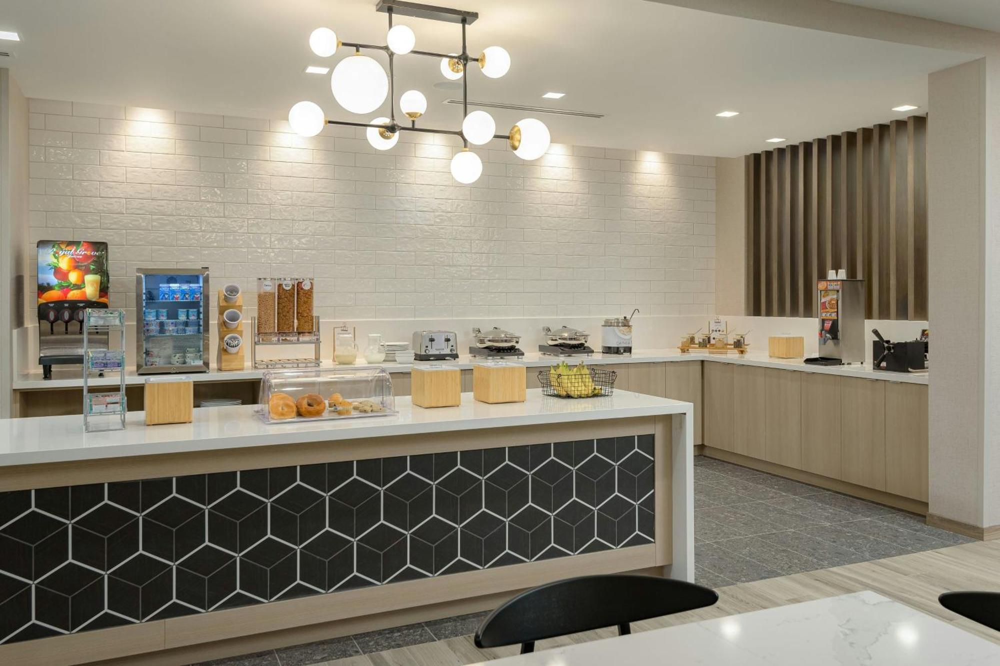 Fairfield By Marriott Inn & Suites Cincinnati Oakley Екстериор снимка